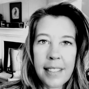 Meet your Posher, Holly